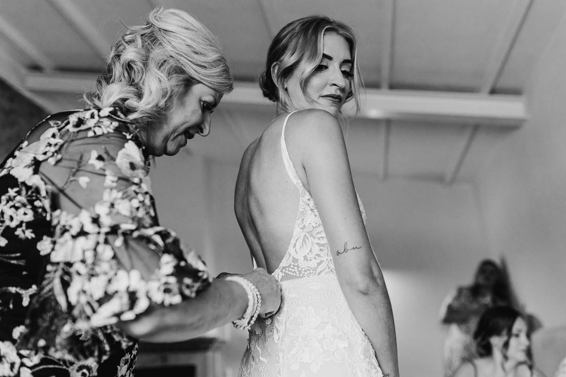 bride in villa spadaforte tuscany