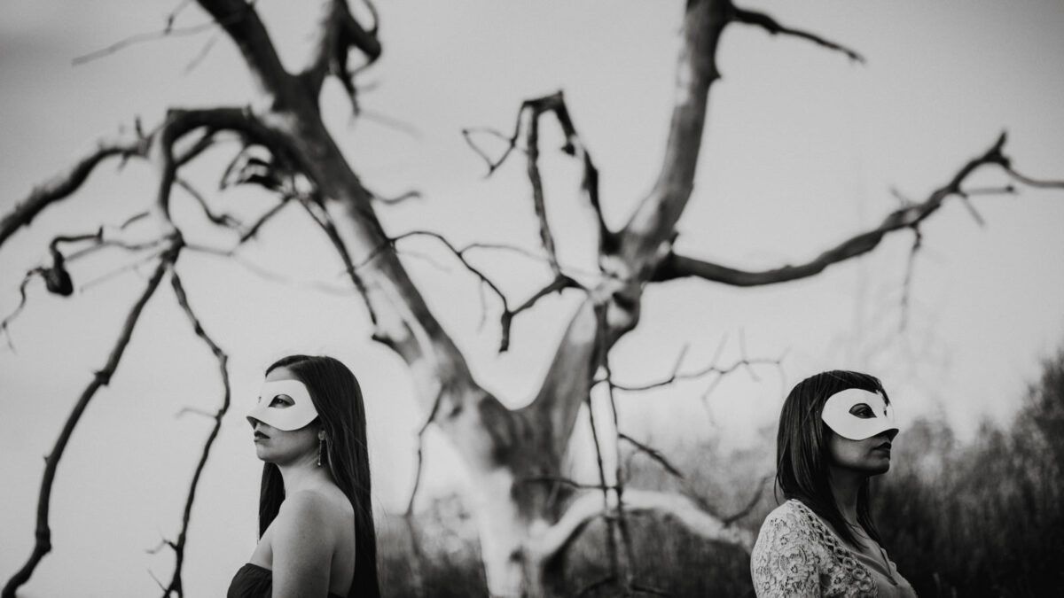 sisters photosession tuscany
