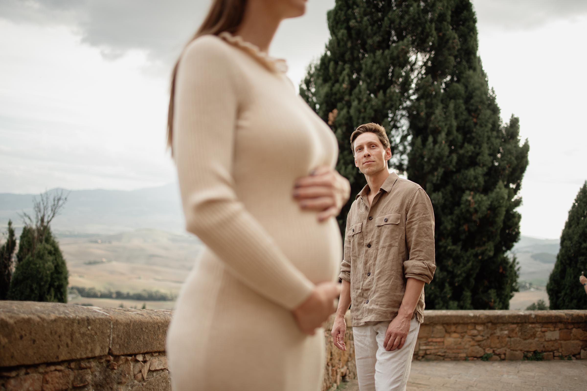 maternity photo session val d'orcia, tuscany