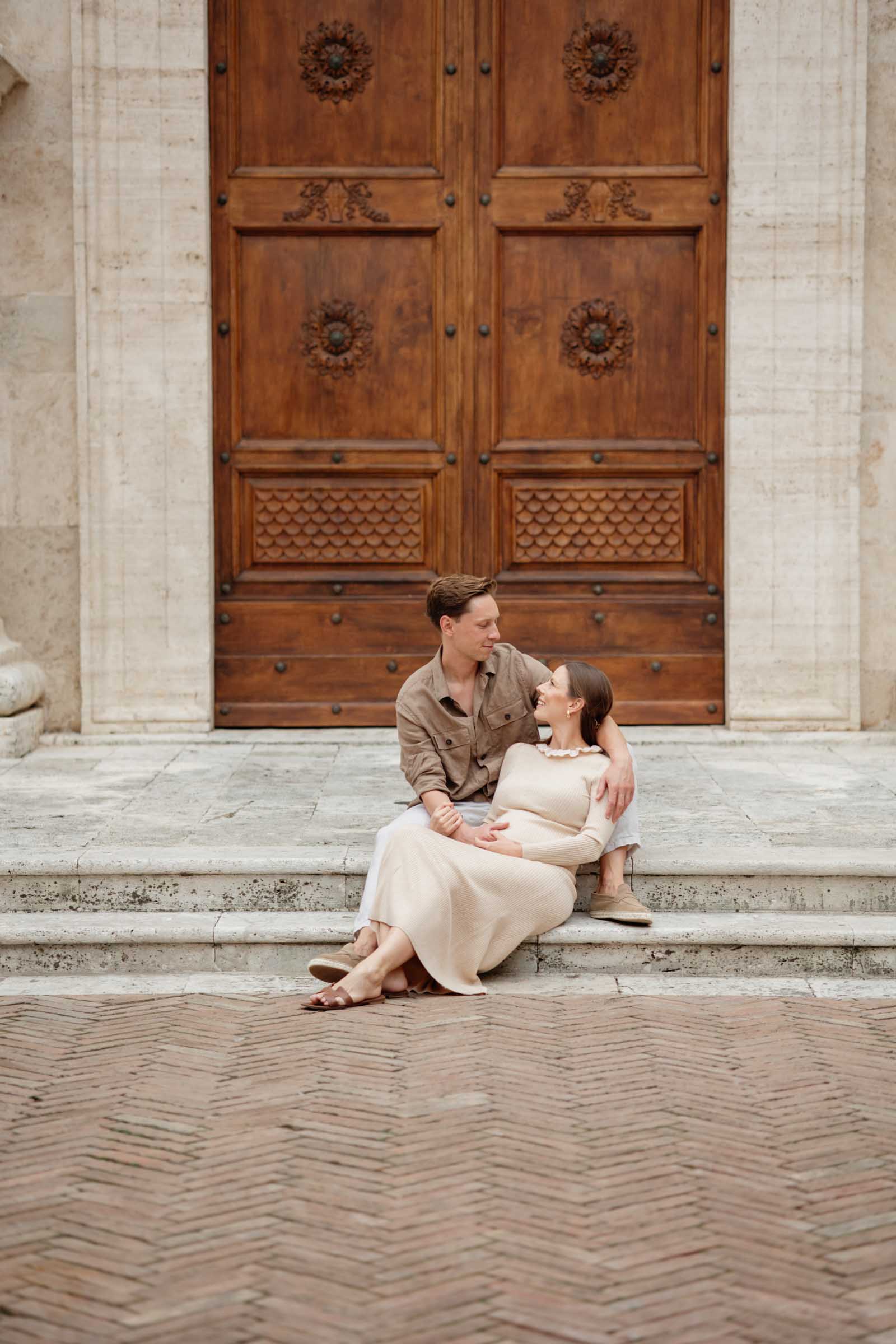 maternity photo session val d'orcia, tuscany