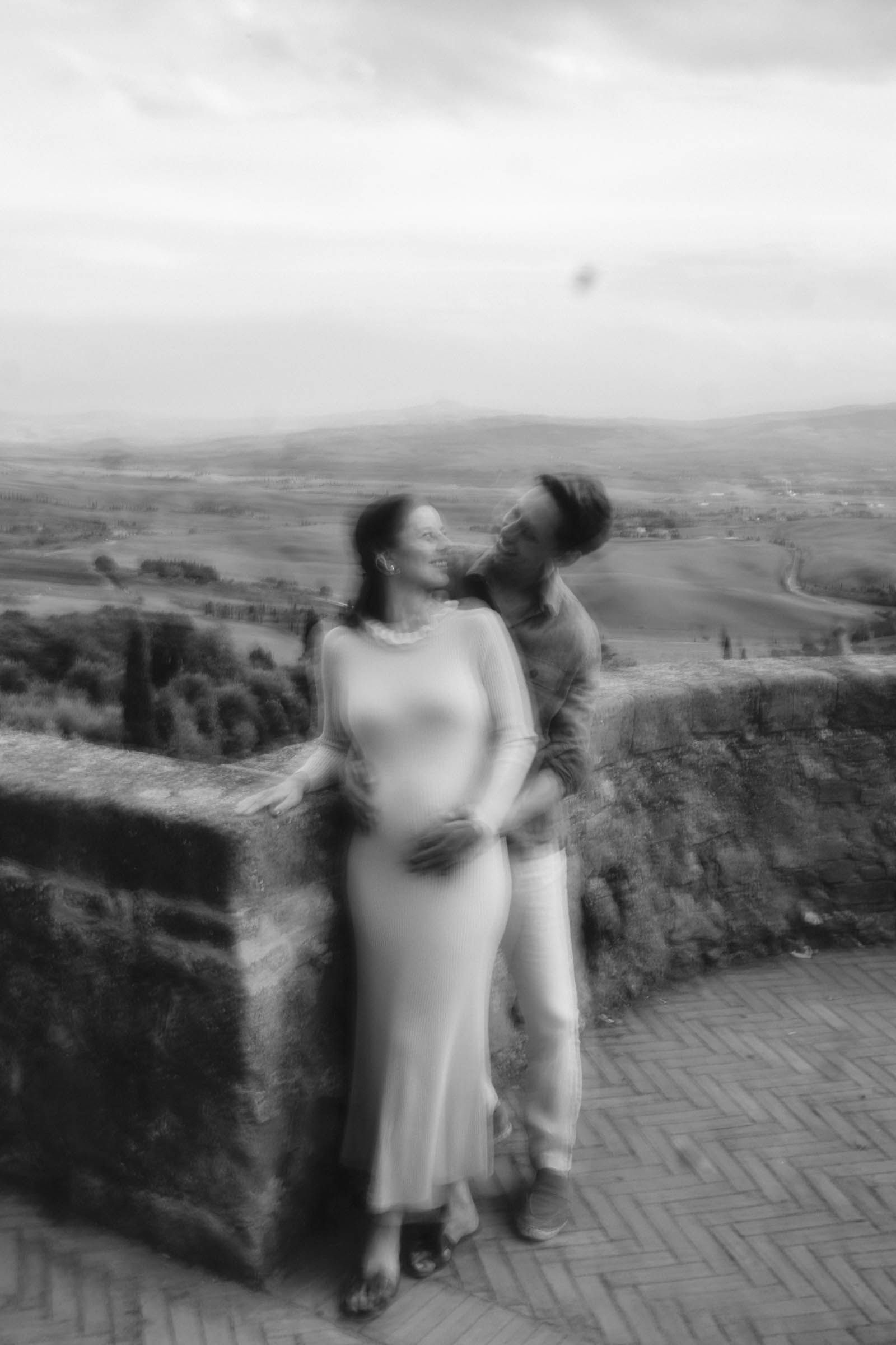 maternity photo session in val d'orcia