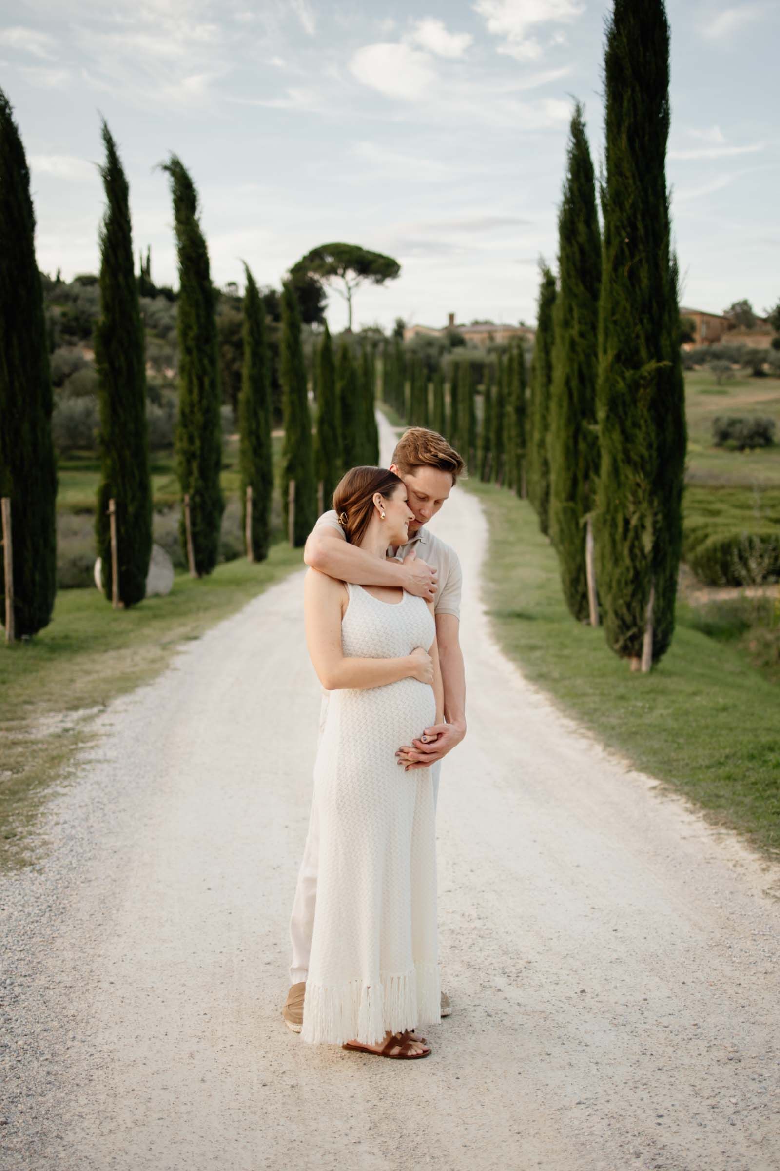 maternity photo session in val d'orcia