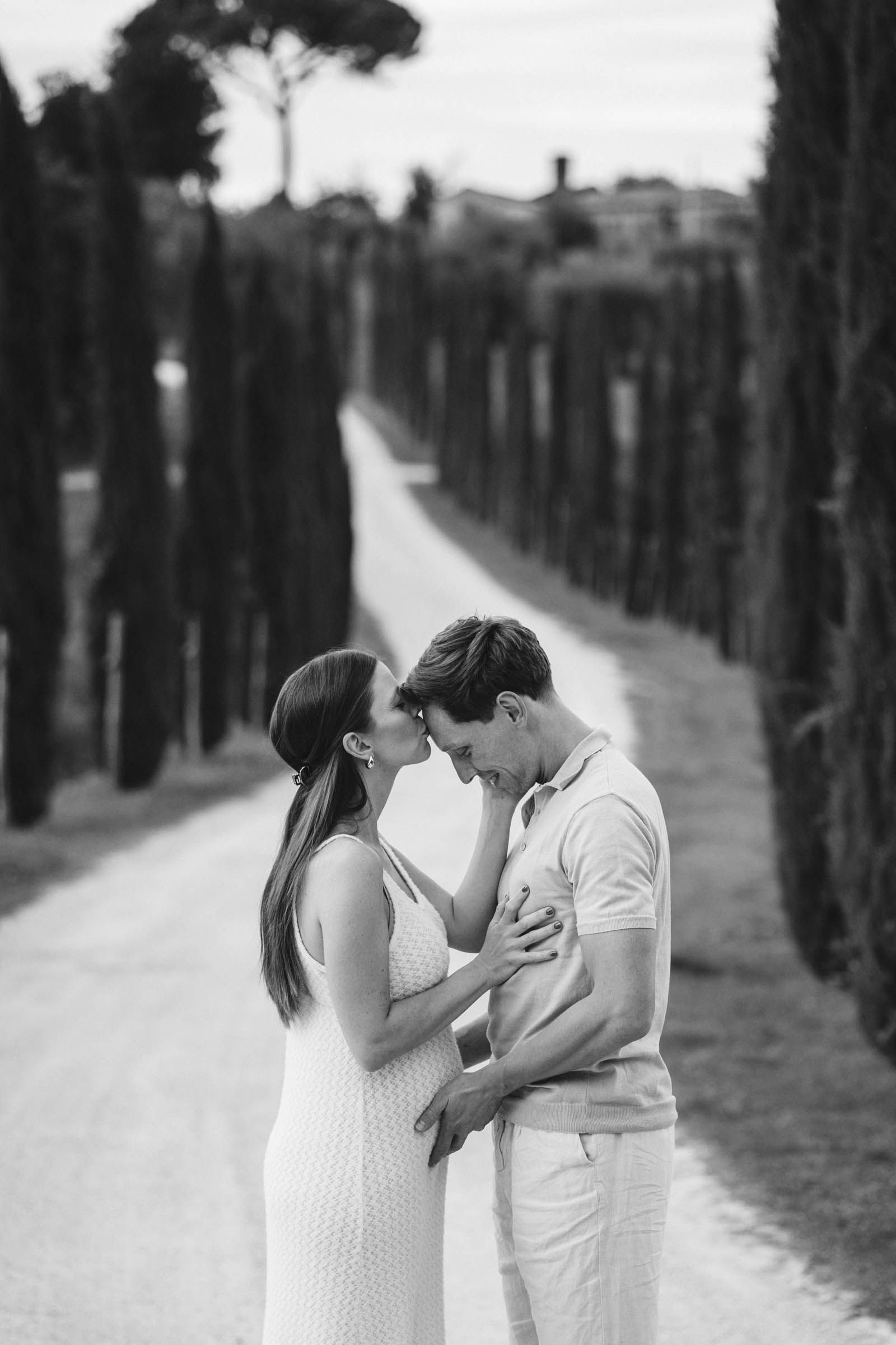 maternity photo session in val d'orcia