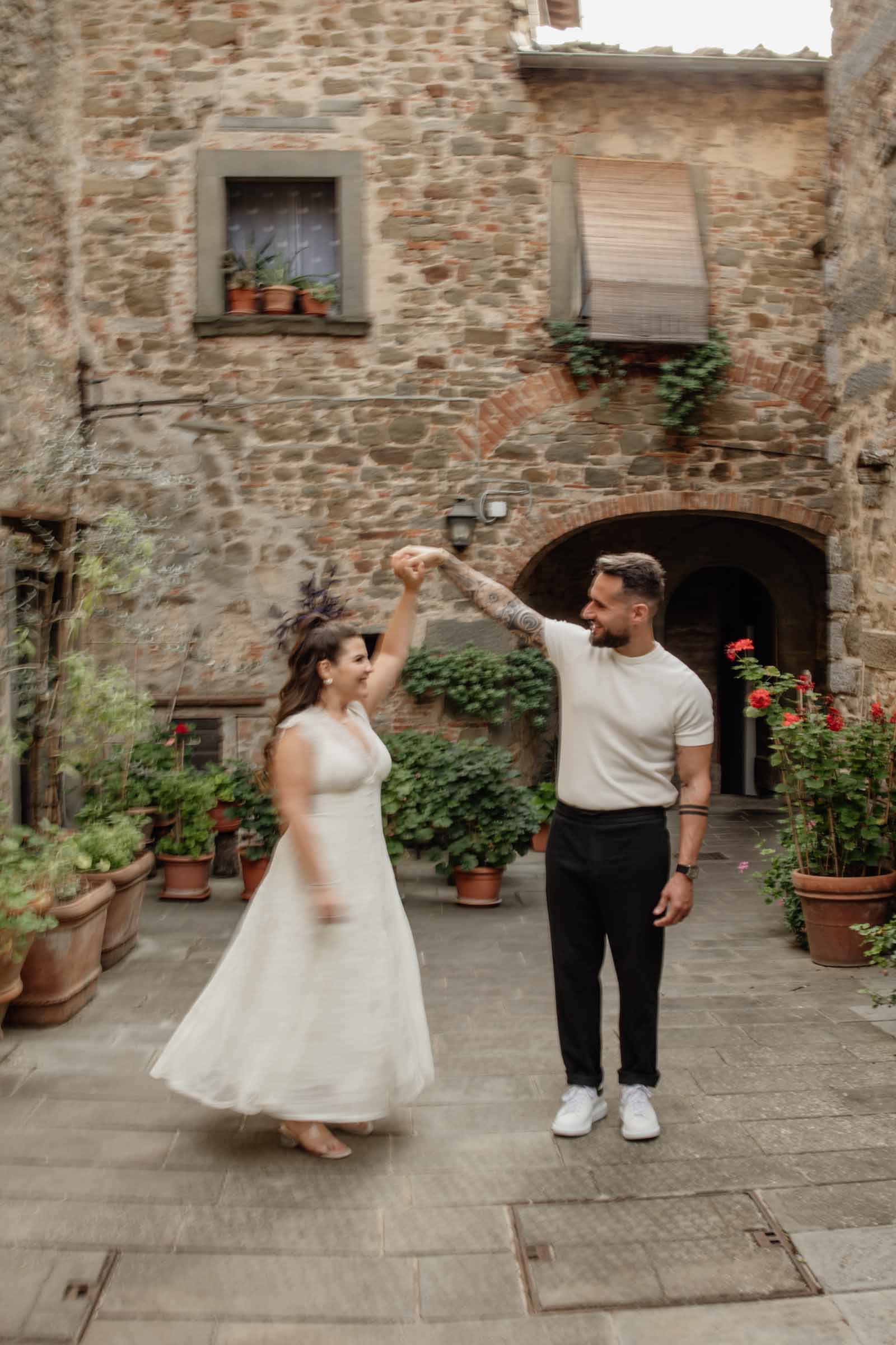 elopement in chianti, tuscany