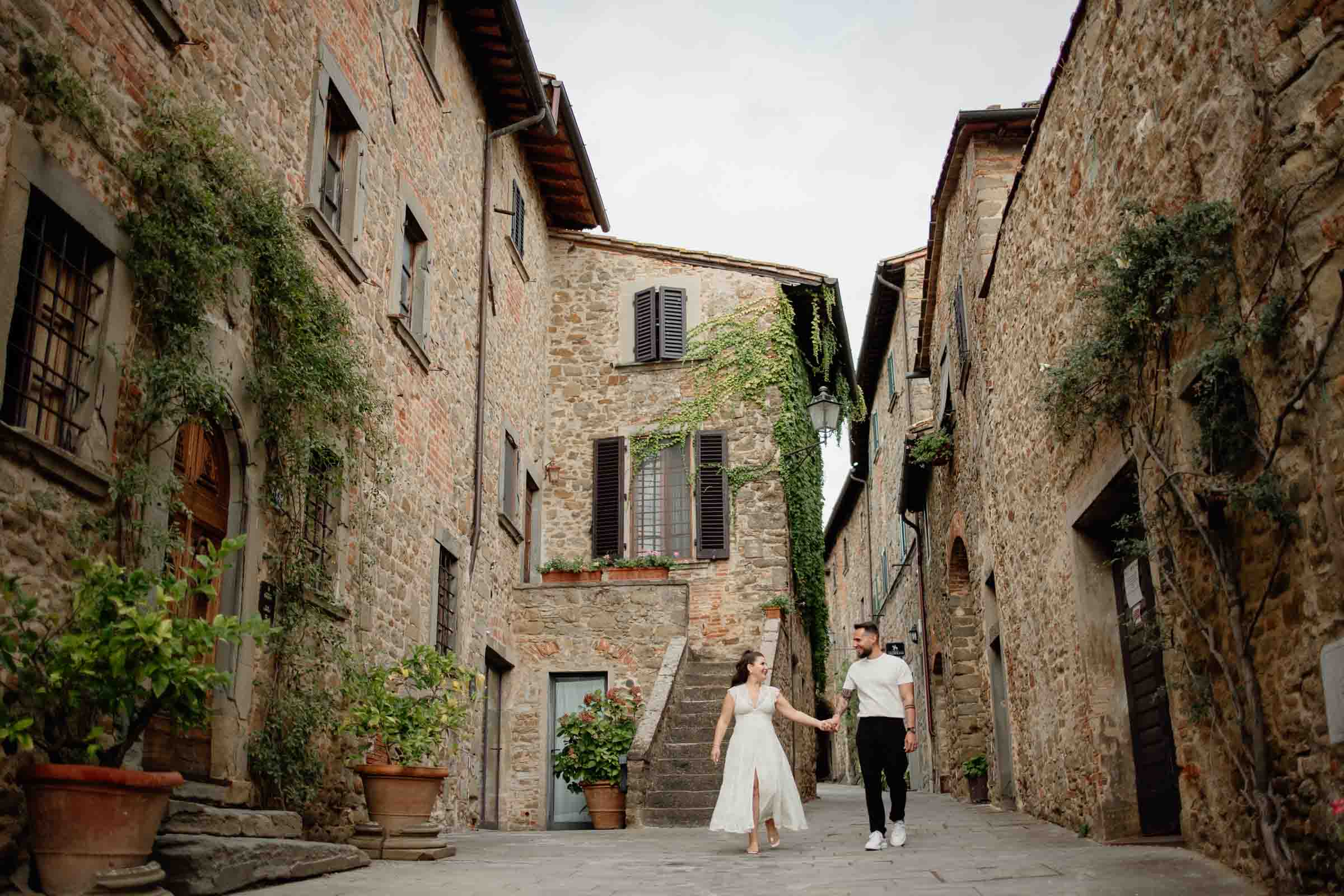 elopement in chianti, tuscany