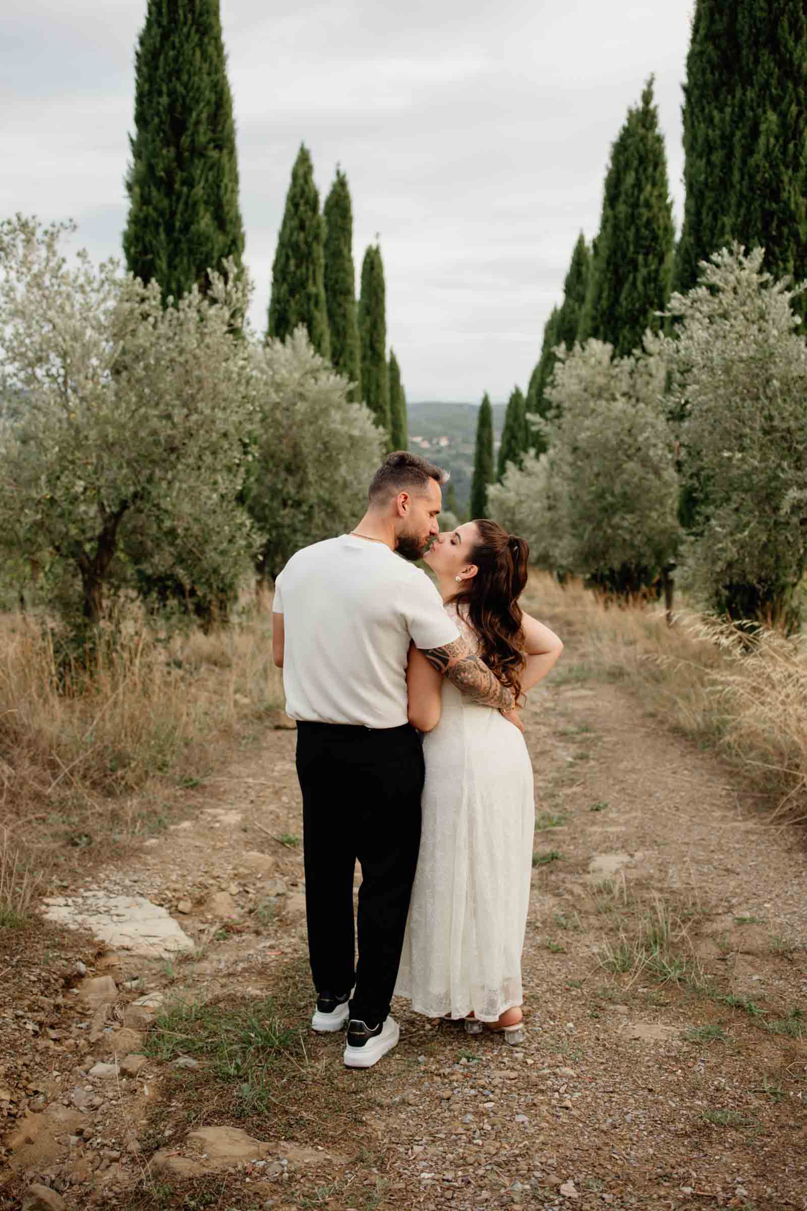 elopement in chianti, tuscany