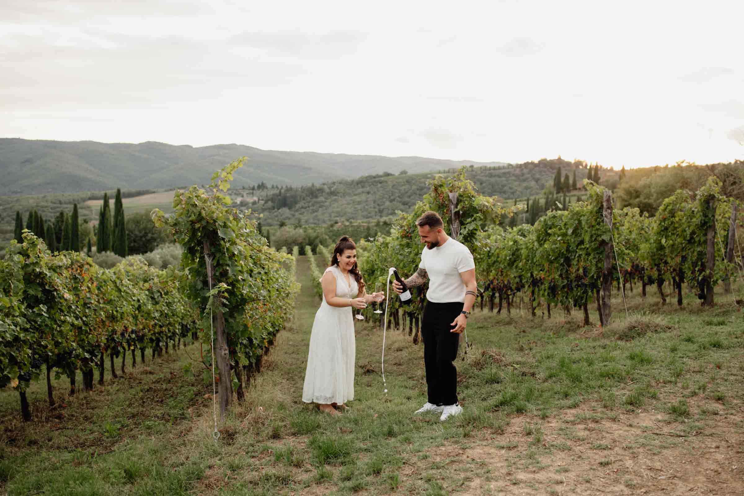 elopement in chianti, tuscany